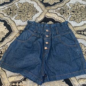 High waisted Shorts